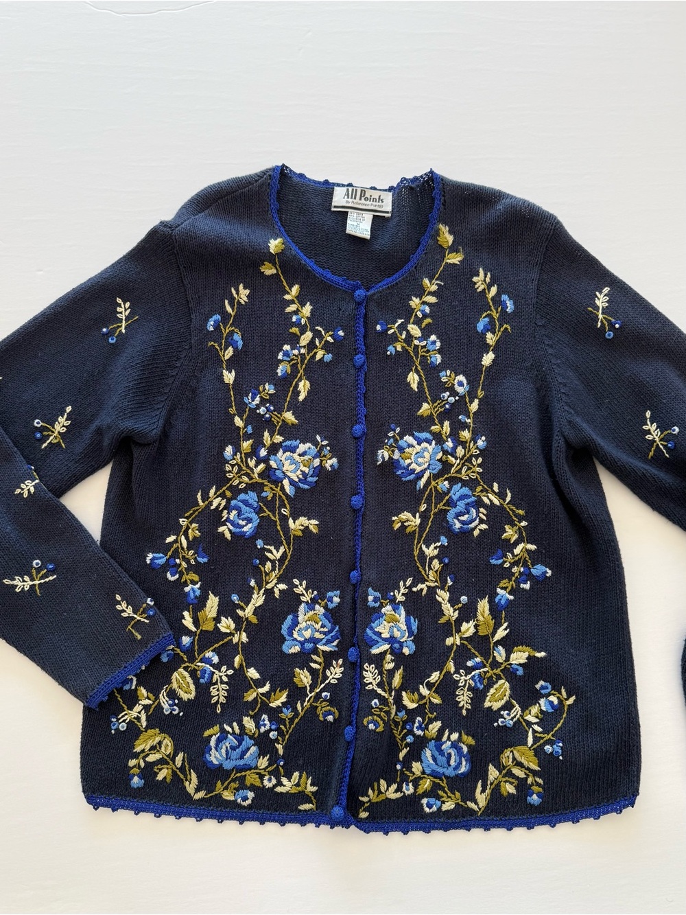 Vintage Women’s Cottagecore Cotton Embroidered Blue Cardigan Size Medium